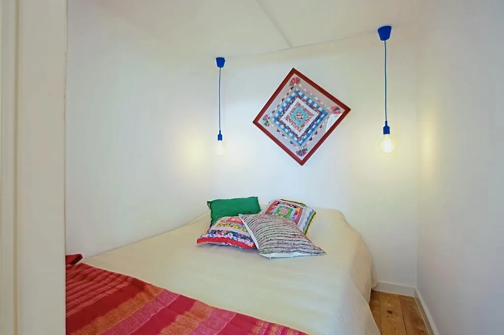 Casa vacanze TRAVEL LIKE A LOCAL, ALFAMA! Deolinda Cosy Home&Amazing View Lisbona