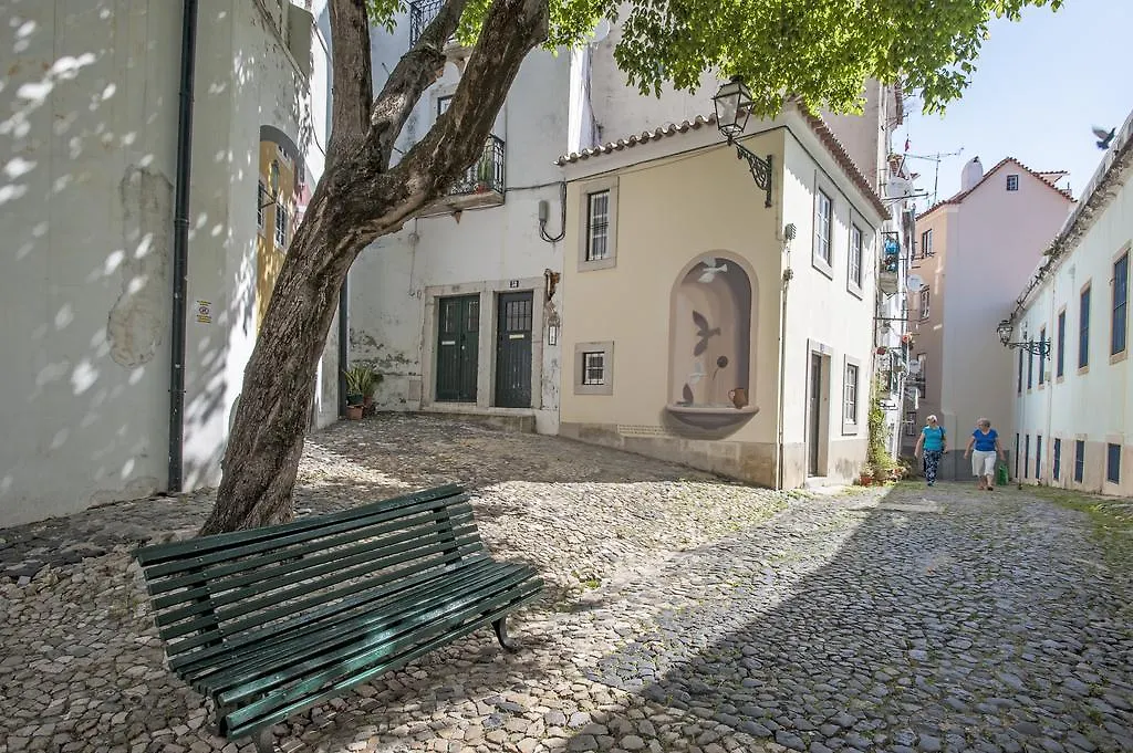 Stay Local In Alfama! Deolinda Central Home, Amazing View Lisbon Holiday home