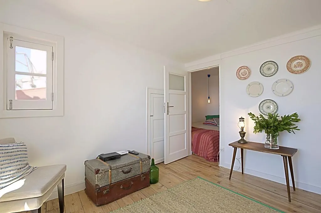Stay Local In Alfama! Deolinda Central Home, Amazing View Lisbon